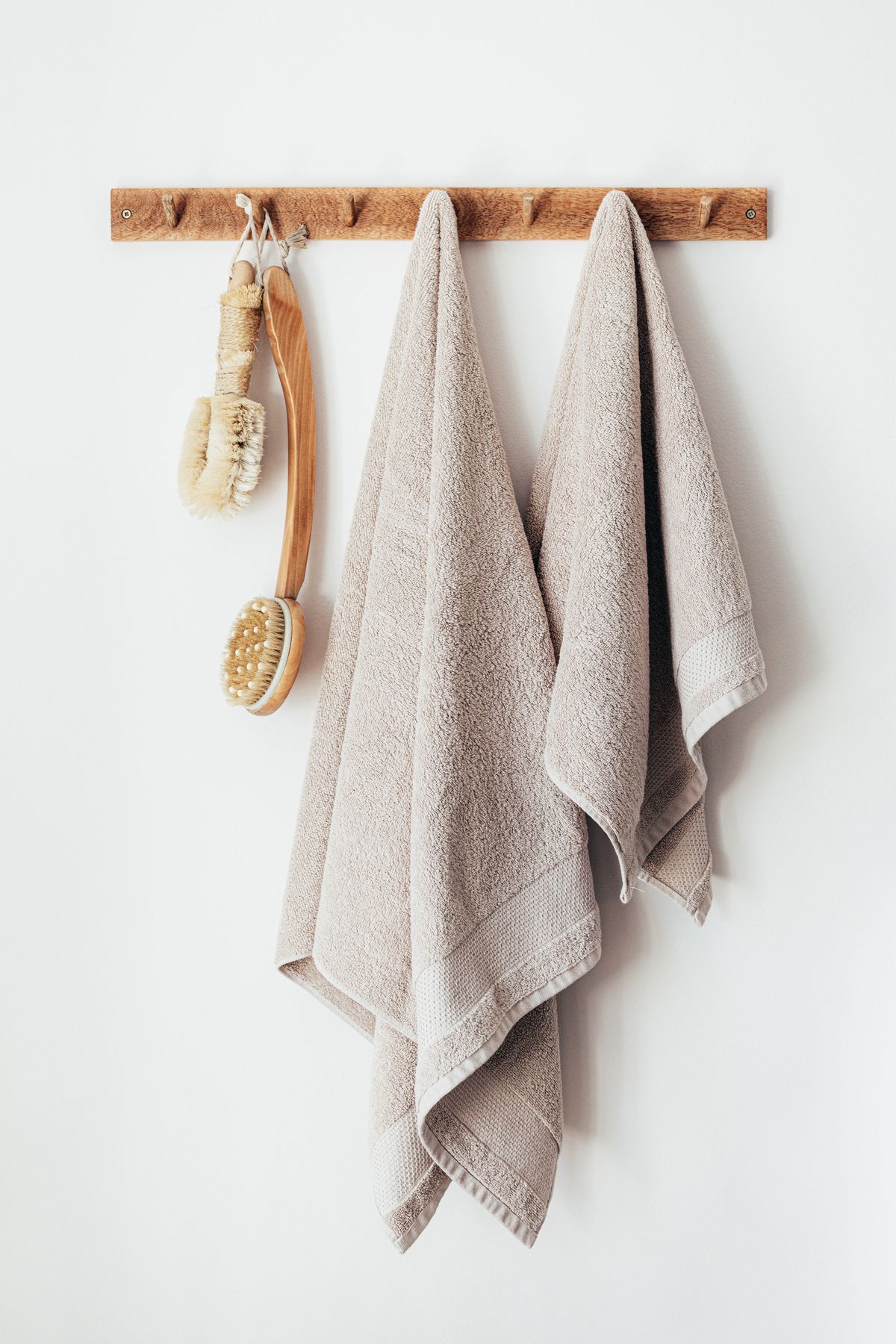 Fresh towels at Saint Nails Spa, Slidell